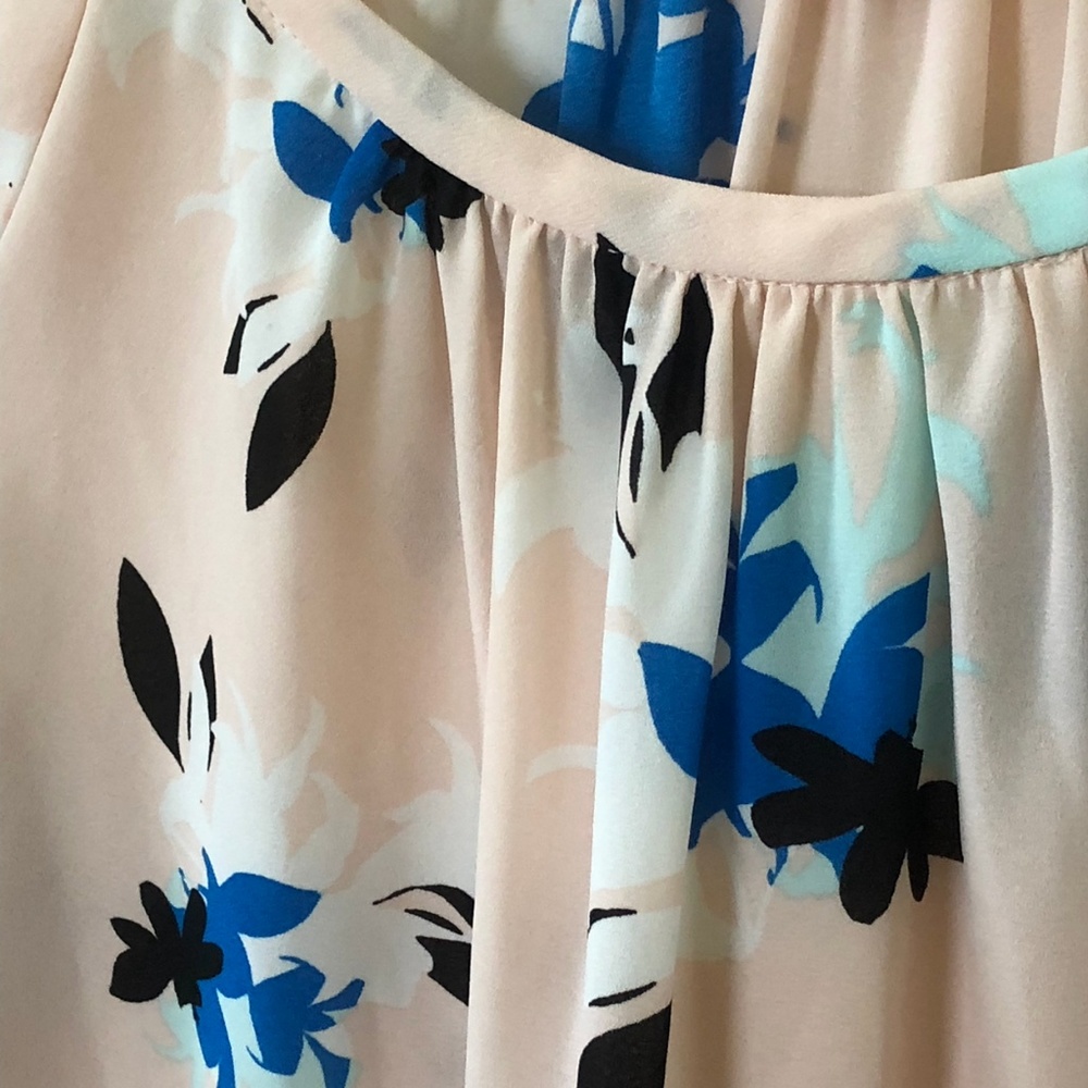 Vince Camuto Flutter Sleeve Print Blouse - image 4